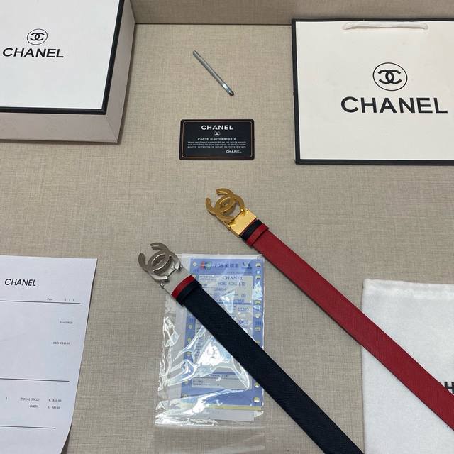 品牌 香奈儿chanel 等级 女士皮带.定制头层皮.双面用 油边精致 官网同步新款 配专柜全套包装 送打眼针 长度不裁剪 扣头 钢扣 长度 90 115Cm