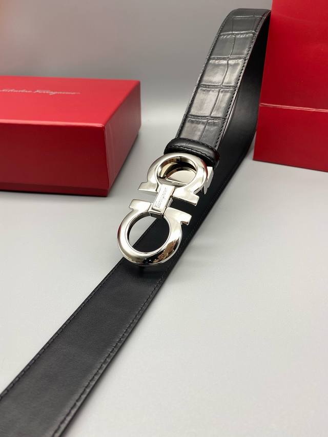 升级版精品款 Ferragamo菲拉格慕男士3.5Cm精品金属扣 加厚电镀层耐磨损不易褪色不易掉色防过敏 再搭配上头层牛皮鳄鱼纹理 百搭耐看不过时