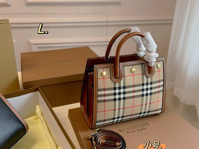 小号 无盒 Size:25 20 Burberry 巴宝莉新款tote托特购物袋 三粒铆钉设计的泰尔勒手袋 挺括有型 款式简洁又时尚 日常通勤 旅行都很哦