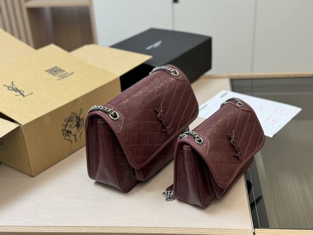 配折叠盒飞机盒 Size 24Cm 28Cm 高定版 Niki Ysl Niki 牛皮料软糯质感 进口褶皱纹