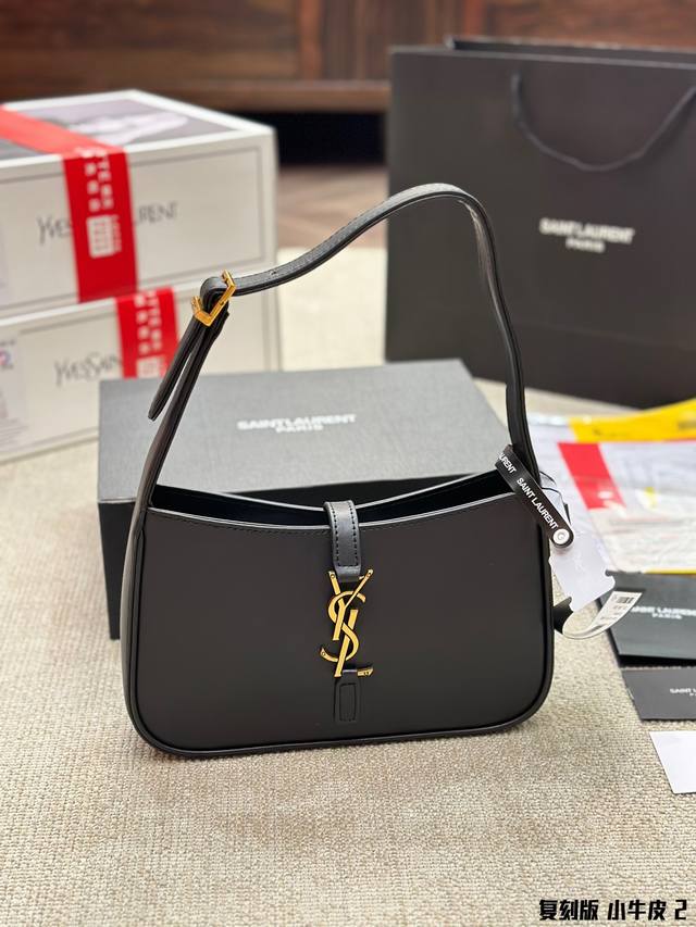 牛皮版本 Ysl1 奶呼呼的圣罗兰腋下包 Ysl圣罗兰 Saint Laurent Le 5 A 7 Hobo Bag In Smooth Leather 腋下