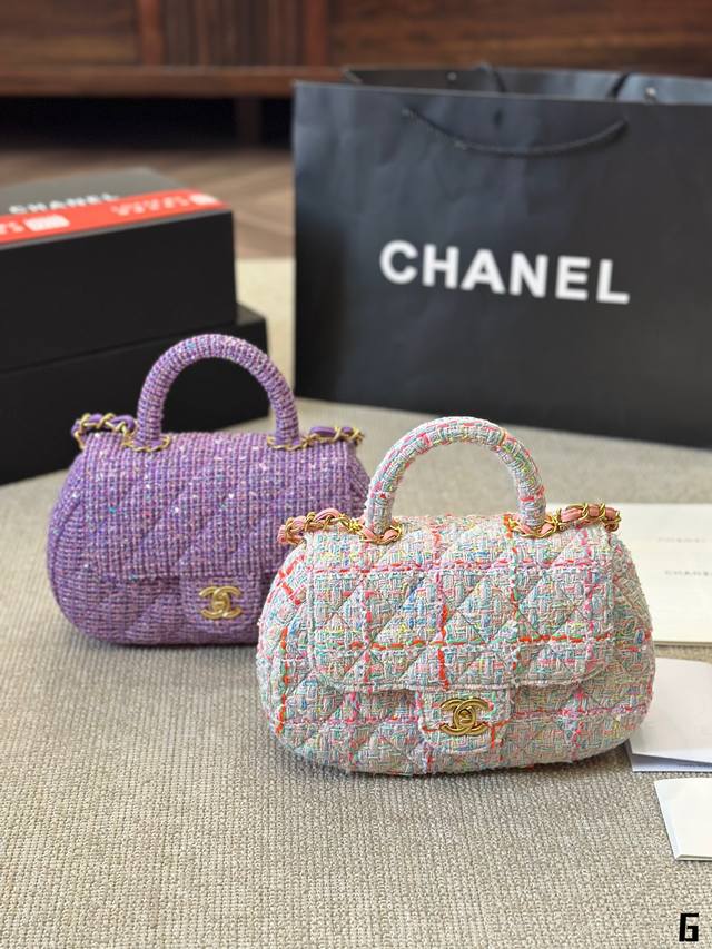 原单 Chanel 毛呢 手提包 慵懒随性又好背 上身满满的惊喜 高级慵懒又随性 彻底心动的一只 Size 24 16Cm