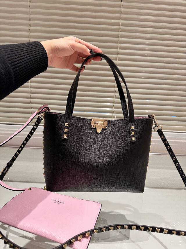 华伦天奴valentino女士 托特包 Valentino Letter Bag 来自valentino 的信袋 新赛季刚刚到来 尺寸 26.21