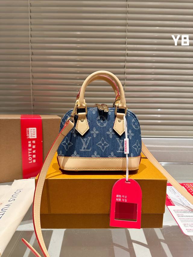 Lv Lv Alma Bb Mini贝壳包 原版高品质 包包这款retiro 手袋以标志性的老花面料制成 经典永恒 优雅低调的外形设计和宽敞的包身更加入了实用性