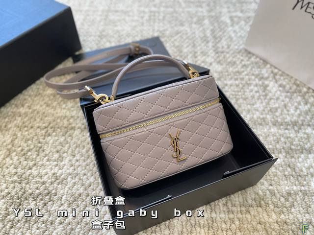 折叠盒 圣罗兰ysl Mini Gaby Box盒子包 质感爆棚的美 上身真的太太太有质感啦 日常逛街不要太吸晴 尺寸19 12