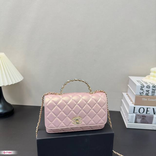 折叠盒 Size 19.12Cm Chanel 香奈儿手提款发财包 Woc发财包 可以有 必须给自己安排 Chanel发财包香奶奶包中最经常用的一只