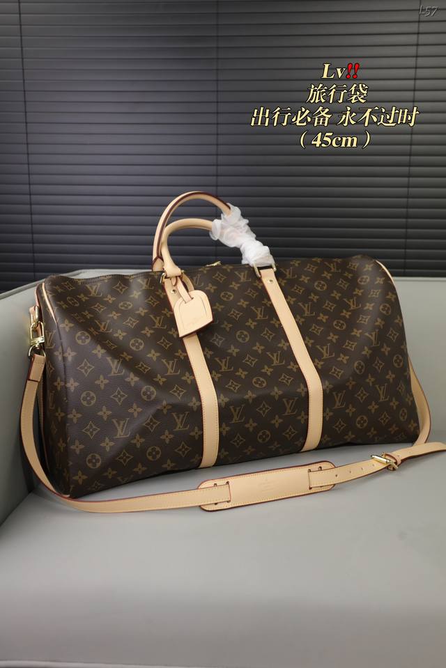 Lv Keepall旅行袋 短途旅行出门健身必备单品 旅行袋超实用的尺寸！ 真的好实用，太能装了 Lv经典老花包型 酷帅黑武士，日常不过时 男生女生都可以驾驭