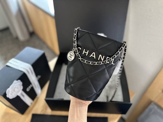 折叠礼盒包装 Chanel 新品 Mini 水桶包 手机包 时装 休闲 不挑衣服 尺寸12*18Cm