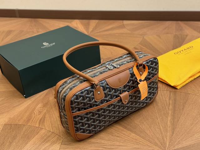 配盒 Size：34.17Cm Goyard 戈雅 代表性的包款 Rouette！ 容量很棒 可爱的邮差包 Goyard 限定版