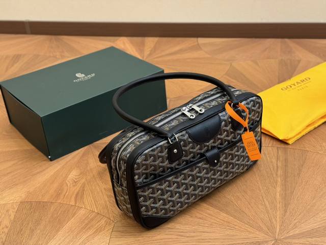 配盒 Size：34.17Cm Goyard 戈雅 代表性的包款 Rouette！ 容量很棒 可爱的邮差包 Goyard 限定版