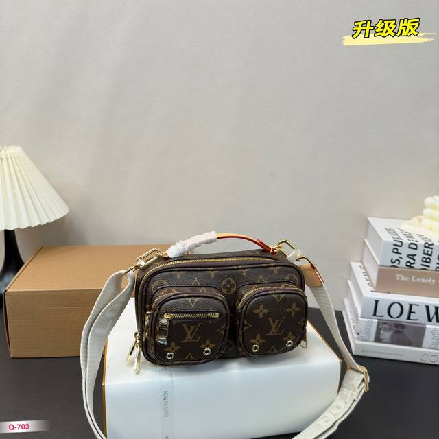 升级款 全新免税店礼盒 飒哥飒姐必备的iv炸药包 Lvutilitycrossbody 这一只真的一包难求哇創 中性的风格男生女生都可以背远远看去像个炸药包上身