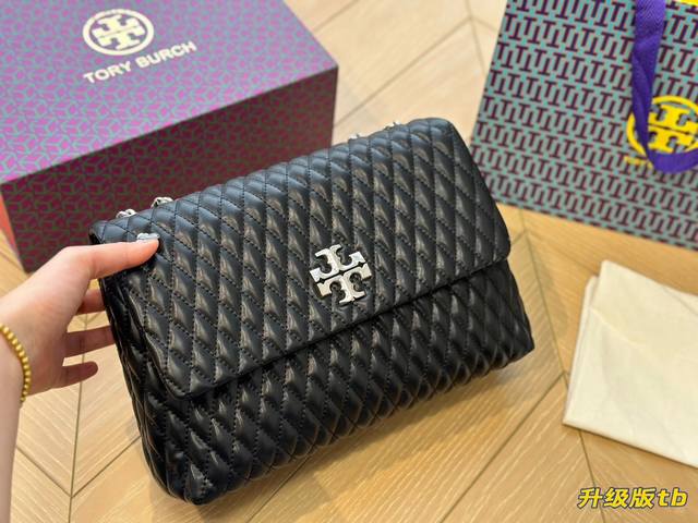 折叠盒 Tory Burch Kira黑金小号链条包｜这很冬天cool Is So Black黑色和克莱因蓝果然是天生一对，怎么搭怎么舒服这个蓝色太显白了吧，拍