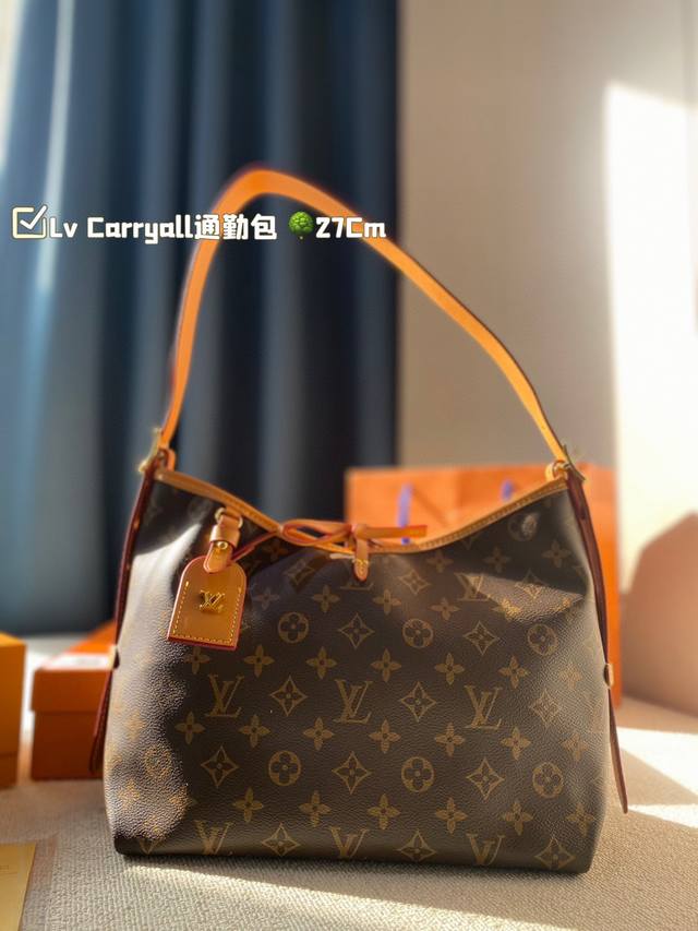 折叠盒子 路易威登lv Carryall新款通勤包颜值实用 Carryall V7月新款，可斜挎、单肩。容量保证，敞口磁铁吸内扣取放平板小电脑非常方便，设计比n