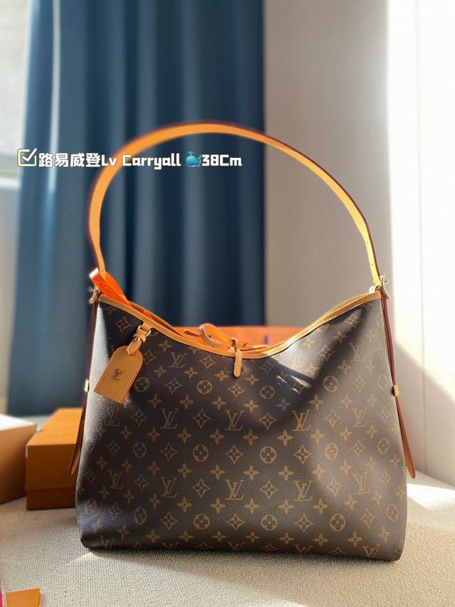 配飞机盒折叠盒子 路易威登lv Carryall新款通勤包颜值实用 钢五金carryall V7月新款，可斜挎、单肩。容量保证，敞口磁铁吸内扣取放平板小电脑非常