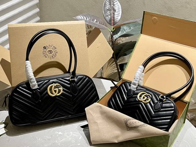 原厂皮 折叠礼盒 官网飞机箱 Gucci 新款 保龄球 腋下包 Marmont 系列新品 皮质超赞 尺寸30Cm 25Cm