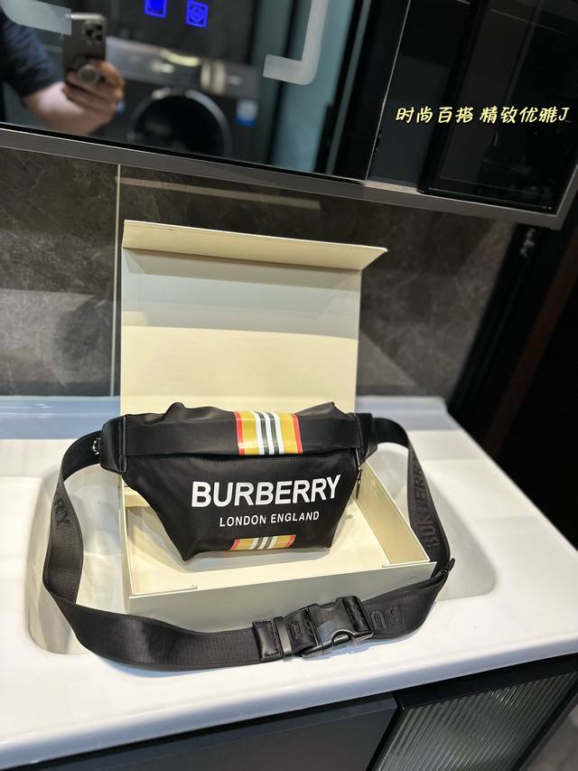 Burberry 巴宝莉字母logo腰包帆布单肩包 男女通用斜挎包 胸包经典logo搭配原厂工艺材质 休闲百搭斜挎包 采用精湛镶嵌细工，实物拍摄 原厂原版面料