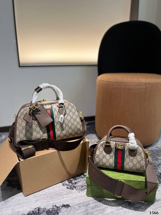 Gucci 波士顿 新品 枕头包 最新系列 这个款复古韵味特别浓，原版内里！上身效果也超赞，主要以精致特别的五金来提升整体质感。Size:32.19 21.12