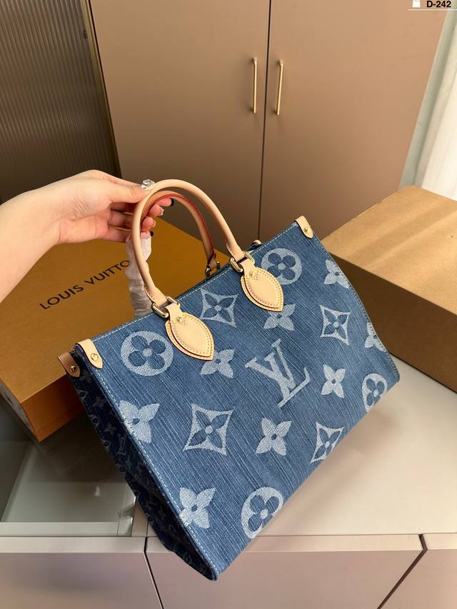 Lv 路易威登 Onthego系列 托特包 丹宁做旧牛仔lv丛林包 哇咔咔太喜欢了 真是惊艳到我了、包包挺括 很能装 整体而言 非常实用 又耐造 D-242 尺