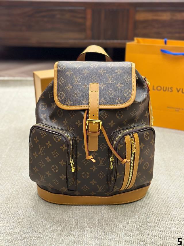 复刻版牛皮 Louis Vuitton Lv Bosphore 贝克汉姆限量同款双肩包 绝版成色好 多口袋 男女上身绝绝 尺寸32 38Cm