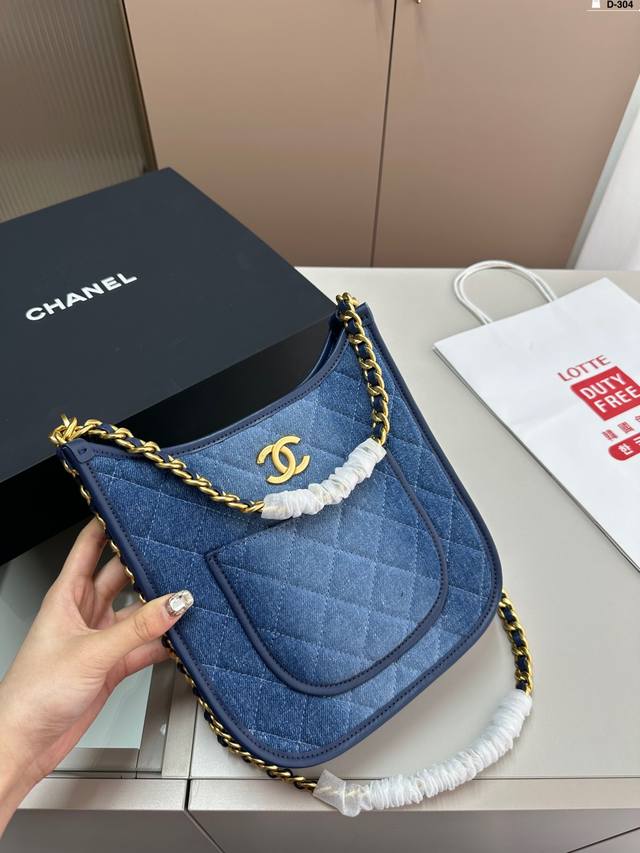 香奈儿chanel 24P 牛仔tote托特包 慵懒随性又好背 上身满满的惊喜 高级慵懒又随性 彻底心动的一只 D-304 尺寸22.7.23 折叠盒