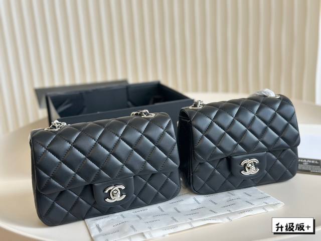 大小同价高版本 Chanel经典方胖子 牛皮品质 尺寸20Cm 17Cm 万年不过时 人手一只哦 全套包装哦！