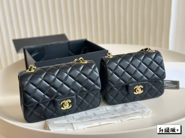 大小同价高版本 Chanel经典方胖子 牛皮品质 尺寸20Cm 17Cm 万年不过时 人手一只哦 全套包装哦！