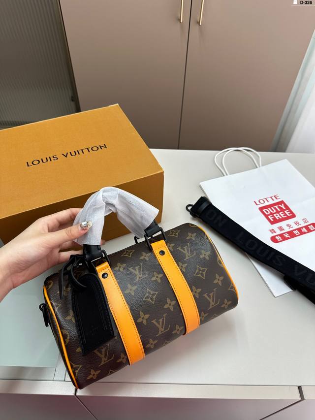 Lv Keepall Xs 新品枕头包 简直长在我的心头。 男女同款！！！！ 男盆友的新包 D-326尺寸25.10.15折叠盒