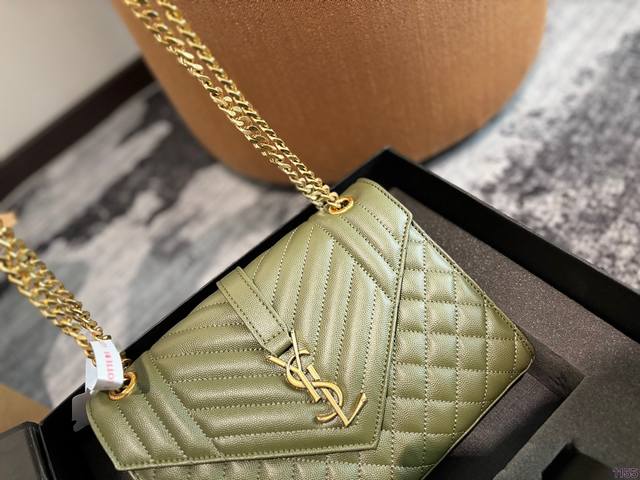 套盒 ysl 链条包 KATE CHAIN AND TASSEL BAG IN TEXTURED LEATHER 最新最佳最实用的尺寸20cm！这个系列最核心的