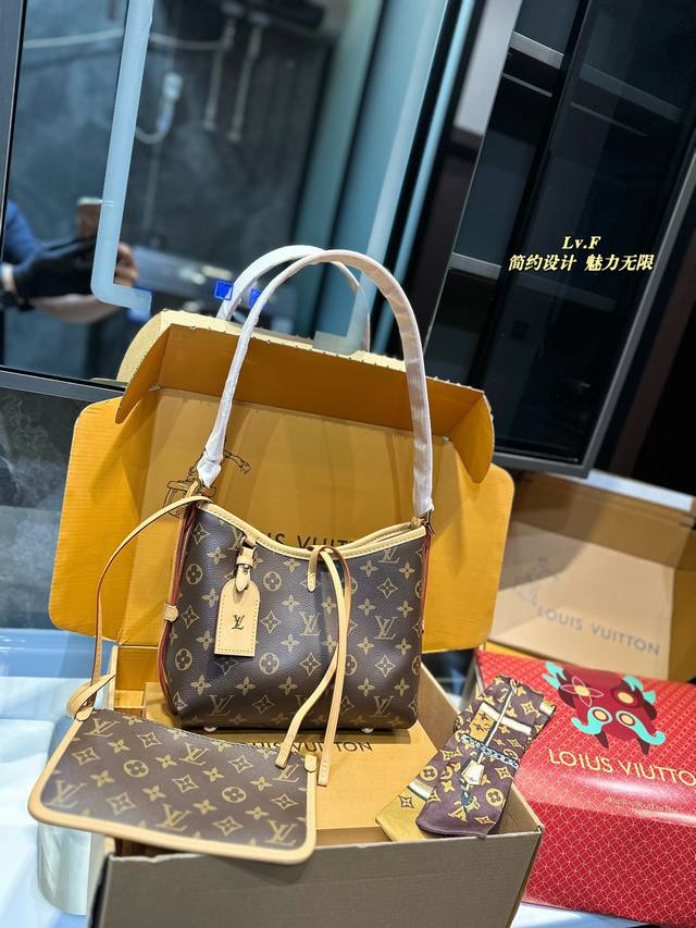 折叠飞机礼盒 LV carryall 流浪包 经典百搭 优雅大气 上身绝美 这份质感 小仙女们值得拥有尺寸25