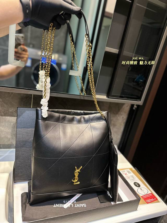 礼盒包装 Ysl 子母包 慵懒随性又好背 上身满满的惊喜 高级慵懒又随性 彻底心动的一只 size：38.33