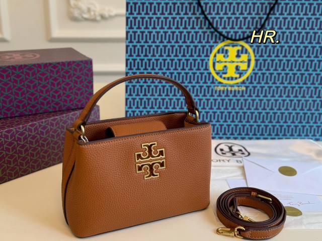 配盒 size:20×13 TB Tory Burch 手提包 托里伯奇Britten 光泽平整的表面 小巧精致的戴妃造型 一见经验 再见倾心