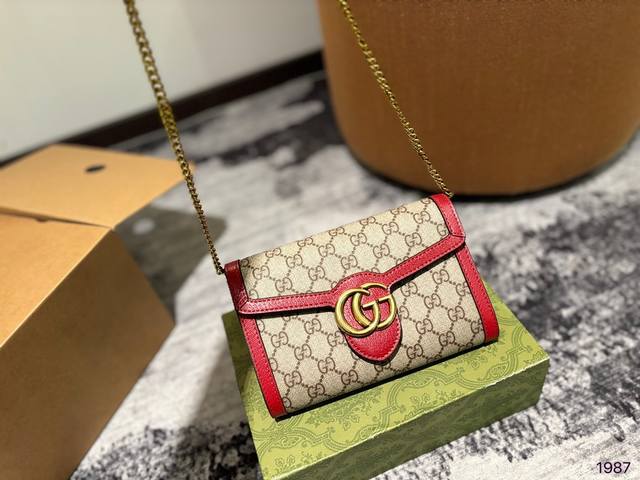 折叠盒 Gucci woc 新面料 链条可拆卸 特别适合春夏 尺寸20*14cm