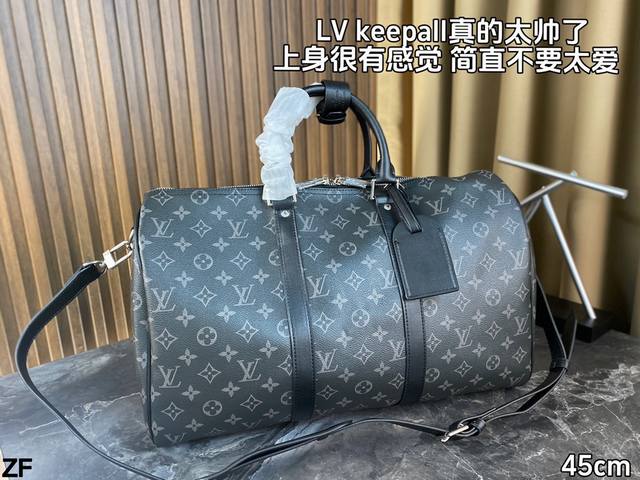 无盒 Lv Keepall45旅行袋 心中to P21的旅行袋老花黑色拼接 相比传统的植鞣革更耐用也更帅气 45的尺寸刚刚好 女生背一样酷炸了 容量了得的同时上