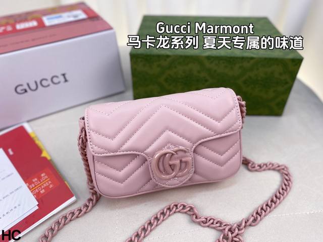 配全套包装 Gucci Mini 经典百搭款marmont马卡龙系列 颜色超级粉嫩 太适合春夏啦 美到无法无天的款式 简直引领时尚最in元素！尺寸：17*11