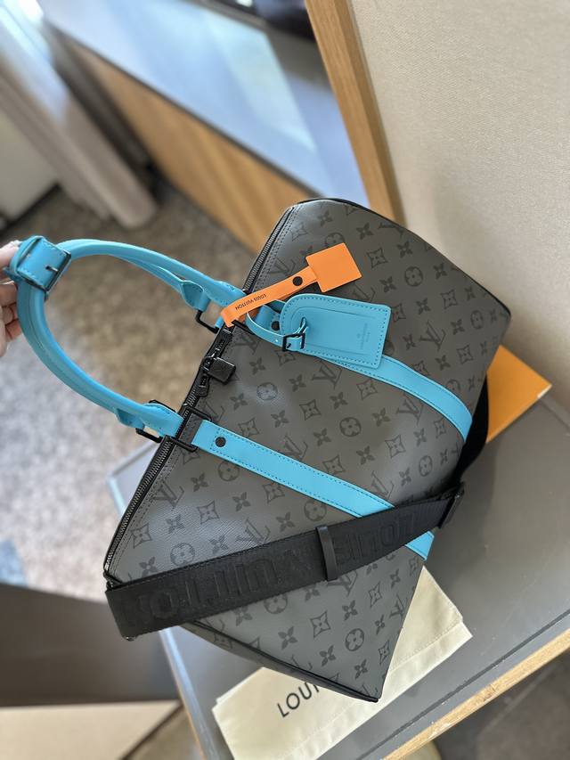 Lv Keepall Bandouliere 40 30 旅行袋 超酷中lv Keepall老花旅行袋 Lvkeepall 出差旅行最常用的一只包 这是超酷的一