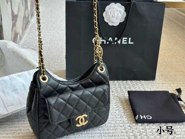 小号 Chanel 2023早春新款 金币牛角包 时装 休闲 不挑衣服 尺寸大号 19 13Cm 全套礼盒包装