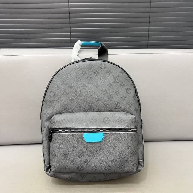 Louisvuitton 路易威登 Discovery 双肩包 大容量背包 男女通用 采用精湛镶嵌细工，经典百搭 实物拍摄 原厂原版面料 配送防尘袋 40 X