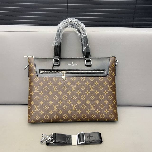 Louisvuitton 路易威登 印花公文包 男包 电脑包 手提包 采用精湛镶嵌细工，经典百搭 实物拍摄 原厂原版面料 高端品质 配送防尘袋 28 X 38