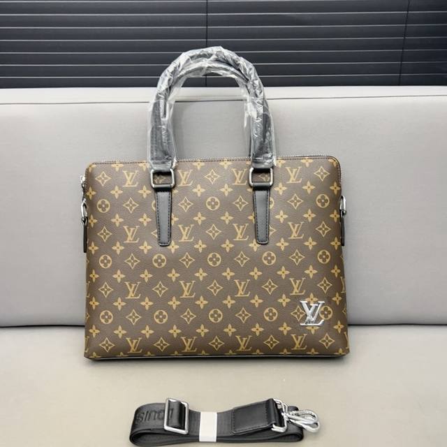 Louisvuitton 路易威登 印花公文包 男包 电脑包 手提包 采用精湛镶嵌细工，经典百搭 实物拍摄 原厂原版面料 高端品质 配送防尘袋 28 X 38