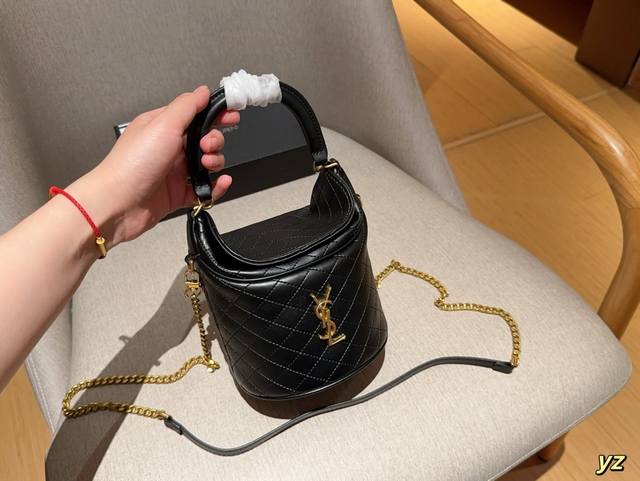 圣罗兰ysl 新品薯条包水桶包 尺寸15×18×13 礼盒包装