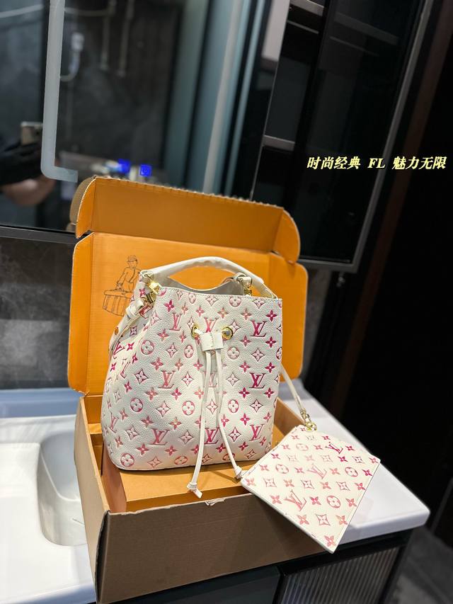 Lv Neonoe 限定 香槟桶 系列 对比lv 路易威登 新款neonoe抽绳水桶包单肩女包louis Vuittonm44022 香槟包诞生于1932年的香