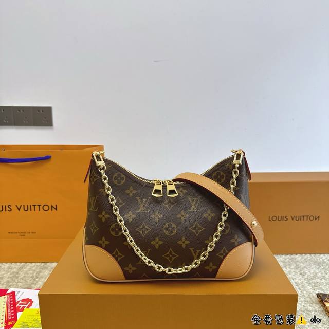 全套包装 Size：26.18Cm Lv 中古款牛角包 Vintage 经典单肩包 配置肩带链条 单肩斜挎都无敌好看百搭！