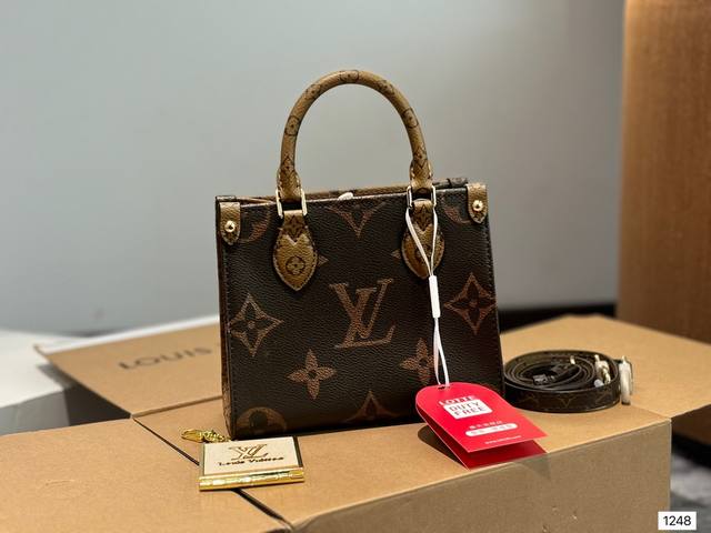 芯片 配镜子 Louis Vuitton 新品 心动不止一次 Lv Onthego Bb 家族再添爆款然 Onthego Bb 大象灰它来啦 全皮质高级灰 拼色