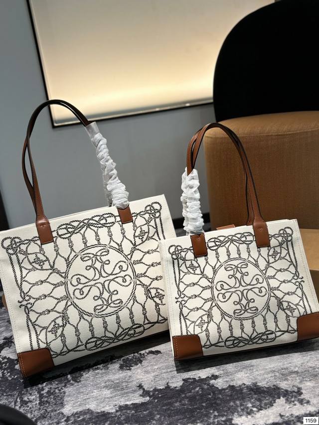 上新tory Burch 托里伯奇 Tote 新品购物袋手提斜挎单肩多用 定制面料logo五金原版一比一品质 炒鸡百搭实用的一款 喜欢的美妞赶快入手吧 店主推荐