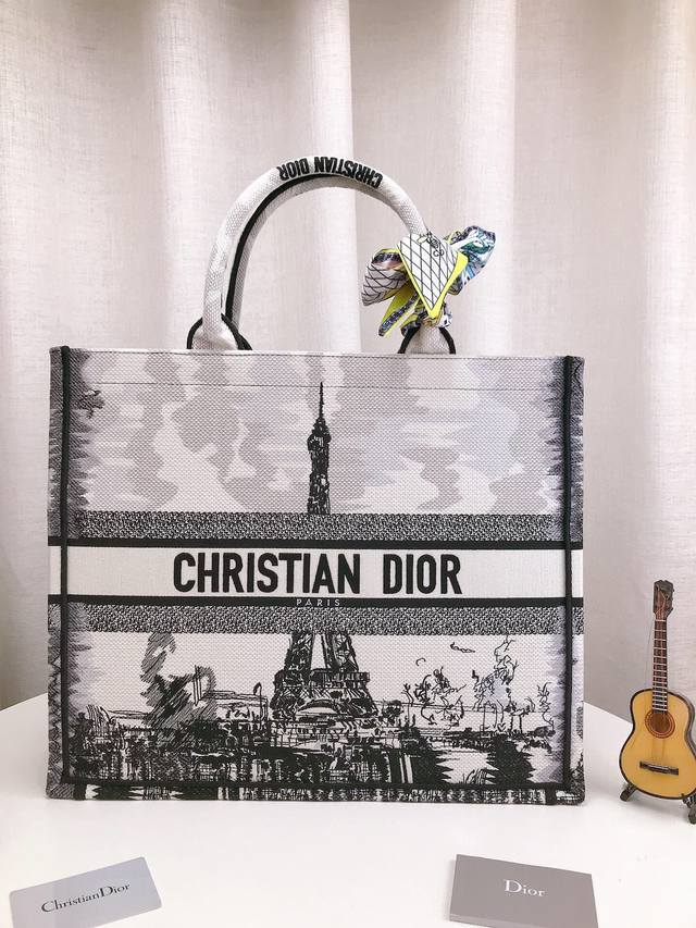 高品质 折叠礼盒迪奥tote埃菲尔铁塔托特包购物袋3D浮雕原版布 Dior 原版布提花 配丝巾+内胆dior Book Tote今年最喜欢的一款购物袋 Tote