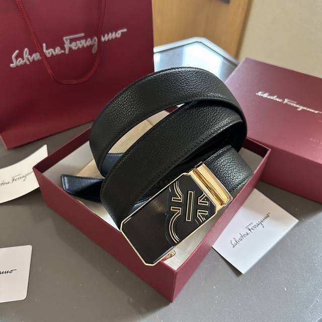 全套包装礼盒手提袋小票原单正品 菲拉格慕 Salvatore Ferragamo 专柜款小牛皮女士腰带，双面头层 搭配官网新款经典款8字铜扣，宽度3Cm 长度可