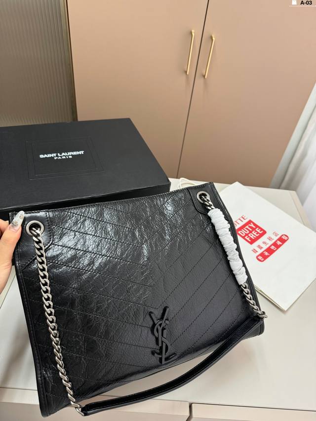 圣罗兰 Ysl Niki 新品托特 牛皮 出行必备单品 超大容量哦！A-03尺寸33.7.26折叠盒