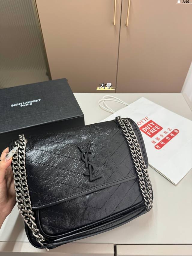 大 牛皮 圣罗兰ysl Niki邮差包简直无法拒绝 超显气质高级感十足 集美必入款a-03尺寸20×16 25×19折叠盒