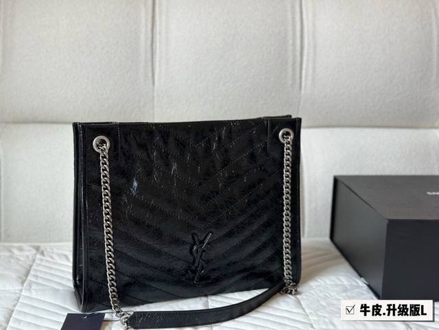 Tote通勤包ysl Niki这只ysl Niki Shopping Bag有中号 33Cmx27Cmx11.5Cm 完美的可以装下包口有吸铁石封口，地铁_上也