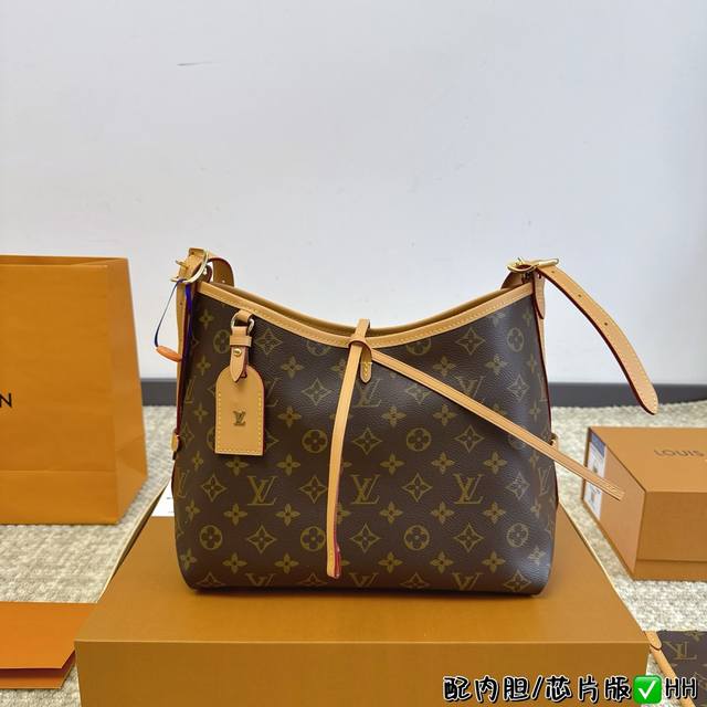 全套包装 升级版 Size：30*20Cm L家 七月新款carryall， 带有蝴蝶结的腋下包喜欢吗， 内附一只收纳零钱包， 性价比又在线了 搜索lv 腋下包